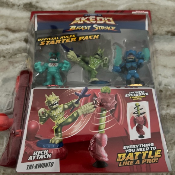 Legends of Akedo Beast Strike Starter Pack, 3 Warriors YouTube Battle - Picture 1 of 3